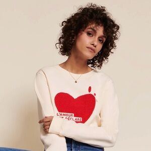 émoi émoi “L’Amour” Cream Sweatshirt with fuzzy embroidered red heart, Sz S